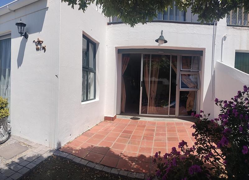 4 Bedroom Property for Sale in Flagship Western Cape
